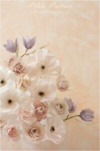 Wafer paper butterfly ranunculus- Petite Pivoine Cakes