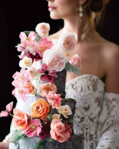Dutch Master weddicg session-wafer paper wedding cake- Petite Pivoine Cakes