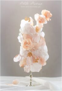 Full of light wafer paper wedding cake- Petite Pivoine Cakes