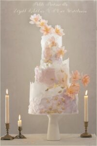 Summer dance with bees wafer paper wedding cake- Petite Pivoine Cakes